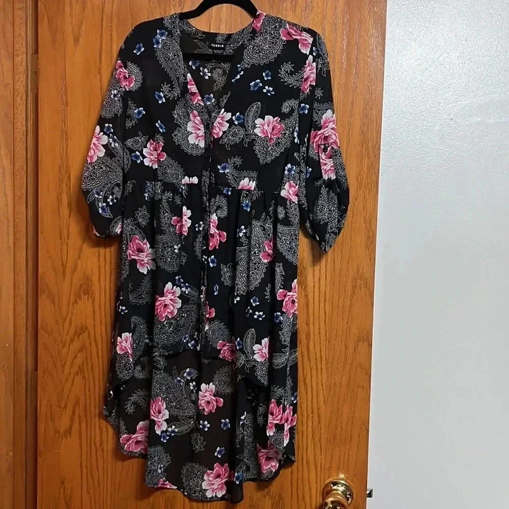 Torrid Paisley Print Chiffon Button Front Hi-Low‎ Top - Picture 7 of 8